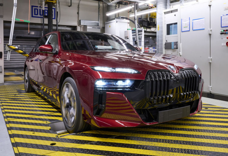 BMW beginnt mit der Produktion des neuen 7er in Deutschland