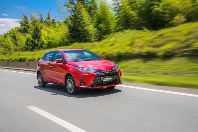 toyota-yaris-hatch-xls-14-630x420.jpg