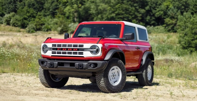 2023-bronco-heritage-edition-race-red-01-815x420.jpeg