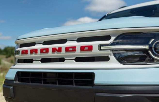 2023-bronco-sport-heritage-edition-robins-egg-blue-03-656x420.jpeg