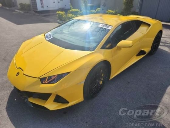 lambo2-560x420.jpg