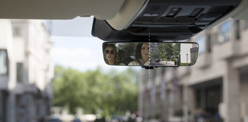 new-range-rover-tecnologia-clearsight-mirror-851x420.jpg
