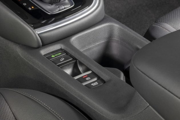novo-honda-hr-v-detalhes-internos-98-1024x683-1-630x420.jpg