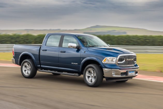 ram-classic-laramie4-630793913e297-630x420.jpeg
