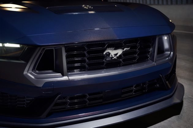 mustang-dark-horse-02-630x420.jpeg