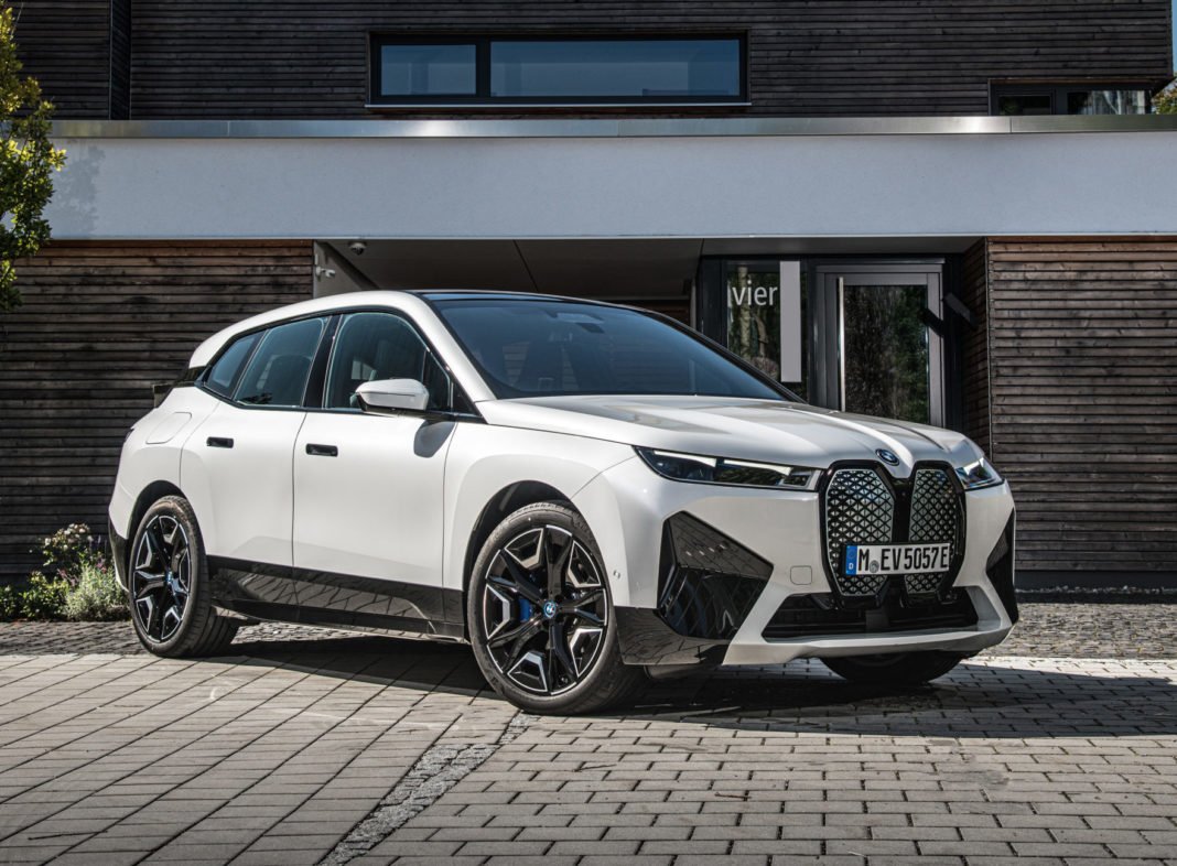 BMW iX: quanto custa assinar o SUV elétrico? - Motor Show