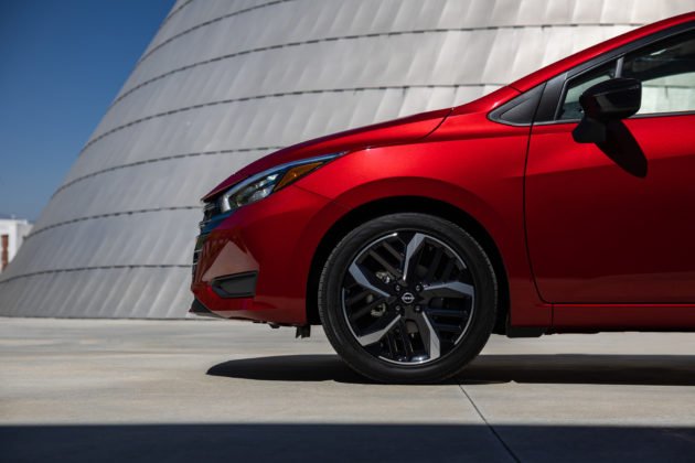 2023-nissan-nissan-versa-32-630x420.jpg