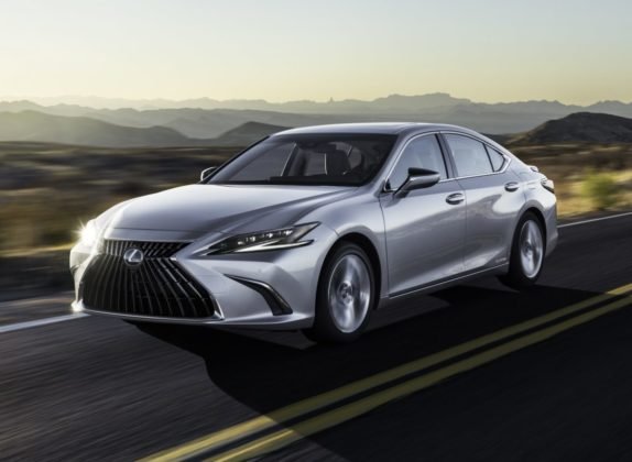 ext-lexus-es300h-2-scaled-e1666792451328-574x420.jpg