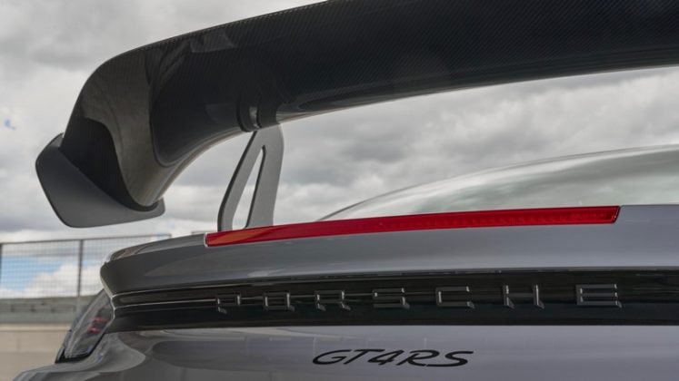 Porsche 718 Cayman GT4 RS