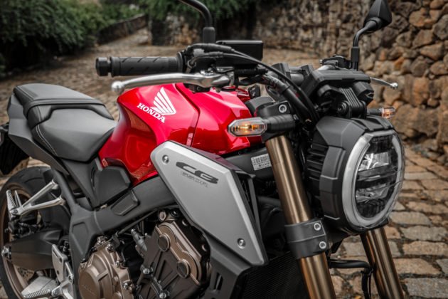 cb-650r-2023-detalhes-verm-1-630x420.jpg