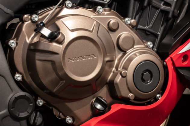 honda-cbr-650r-2023-detalhe-24-630x420.jpg