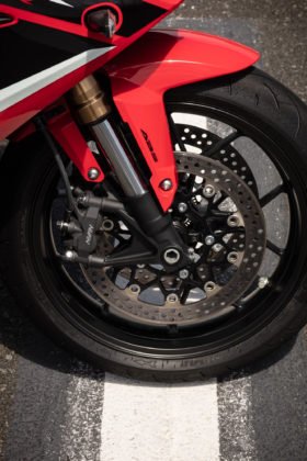 honda-cbr-650r-2023-detalhe-26-280x420.jpg