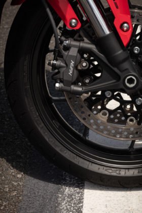 honda-cbr-650r-2023-detalhe-27-280x420.jpg
