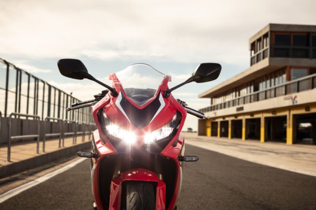 honda-cbr-650r-2023-detalhes-5-630x420.jpg