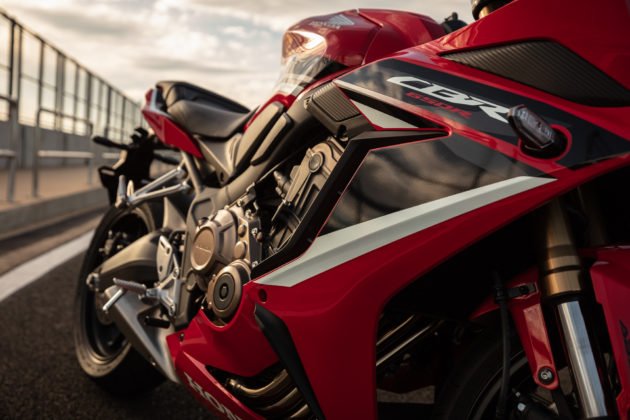 honda-cbr-650r-2023-detalhes-8-630x420.jpg
