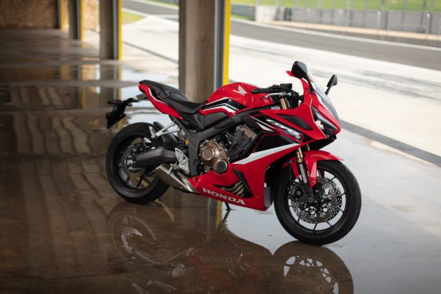 honda-cbr-650r-2023-estatica-12-630x420.jpg