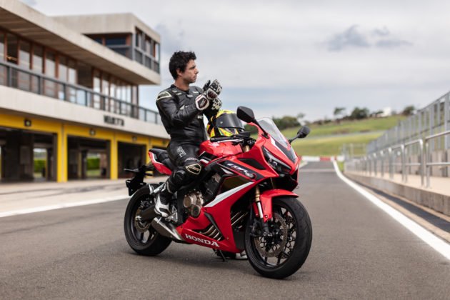 honda-cbr-650r-2023-estatica-7-630x420.jpg