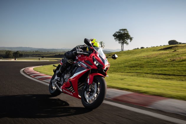 honda-cbr-650r-2023-movimento-50-630x420.jpg