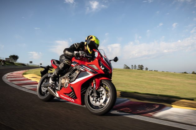 honda-cbr-650r-2023-movimento-53-630x420.jpg