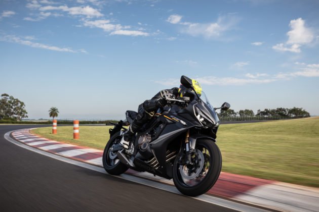 honda-cbr-650r-2023-movimento-63-630x420.jpg