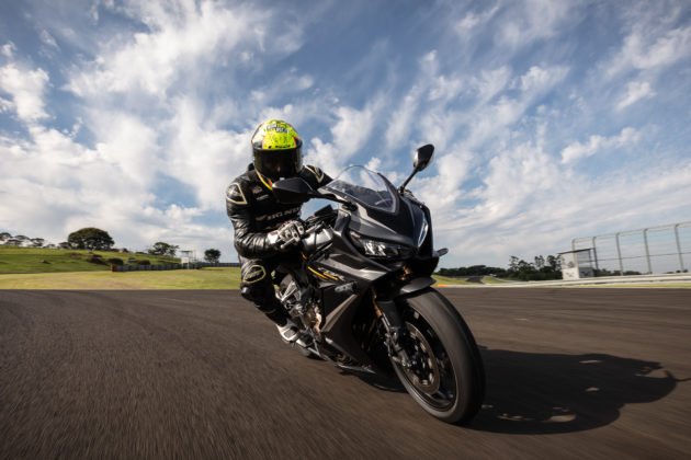 honda-cbr-650r-2023-movimento-69-630x420.jpg