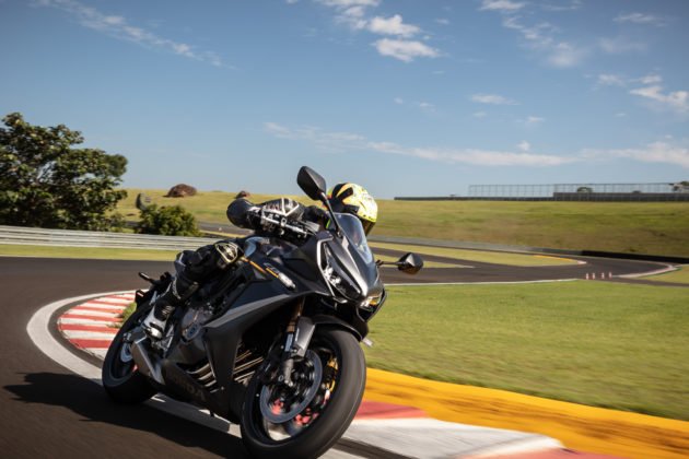 honda-cbr-650r-2023-movimento-82-630x420.jpg