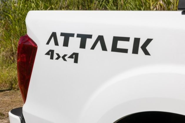 Nissan Frontier Attack AT 4x4