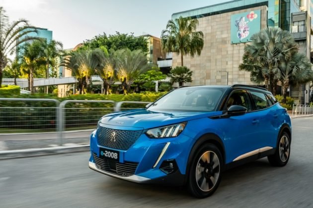 Peugeot e-2008