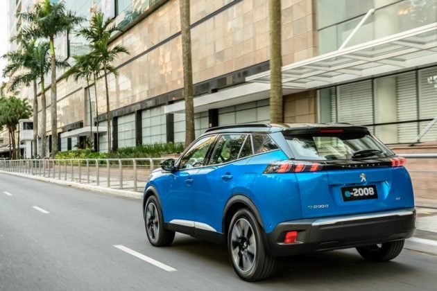 Peugeot e-2008