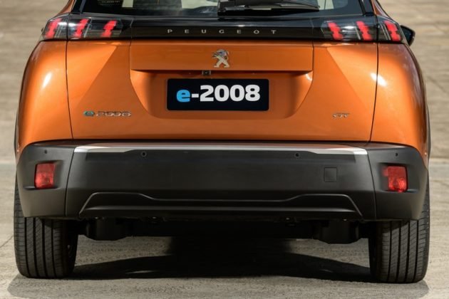 Peugeot e-2008