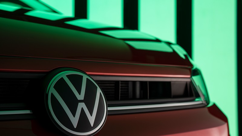 Volkswagen aposta em carros híbridos flex no Brasil e cogita produção nacional de elétricos