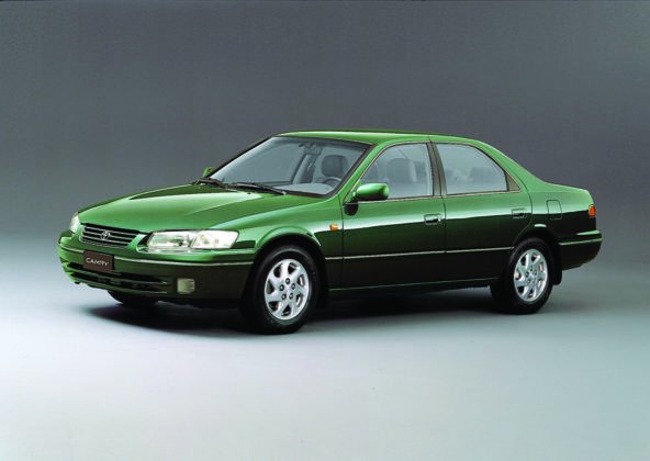 camry1998-300-592x420.jpg