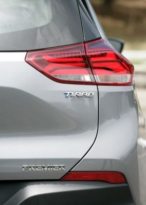 chevrolet-tracker-premier-1-4-300x420.jpg
