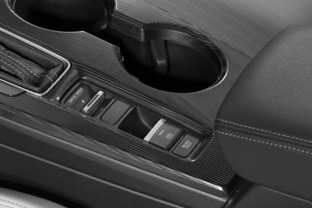 civic-hibrido-detalhe-geral-65-630x420.jpg