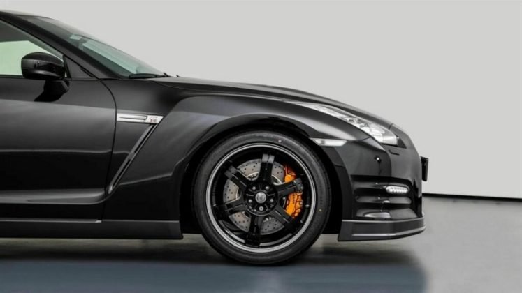 Nissan GT-R (R35) Black Edition