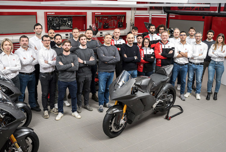 Ducati anuncia moto elétrica de corrida que alcança 275 km/h - TecMundo