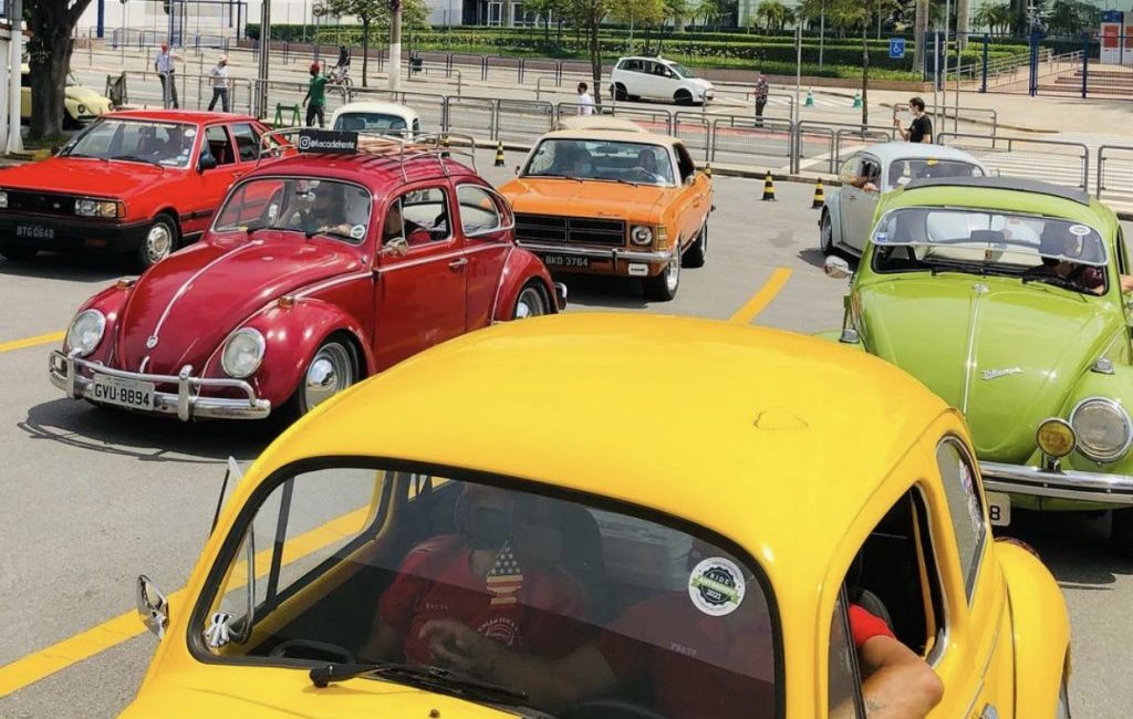 São Paulo ganha estacionamento de carros clássicos que cobra R