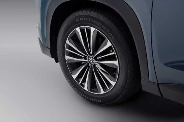 2024-toyota-grandhighlander-stormcloud-009-scaled-1-630x420.jpg