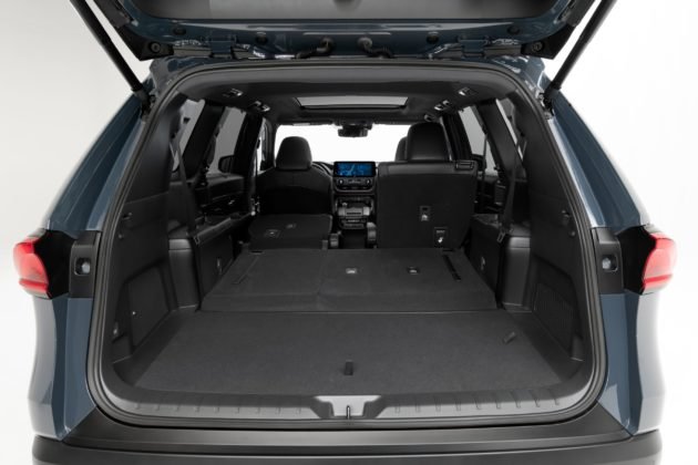 2024-toyota-grandhighlander-stormcloud-025-scaled-1-630x420.jpg