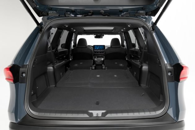 2024-toyota-grandhighlander-stormcloud-026-scaled-1-630x420.jpg
