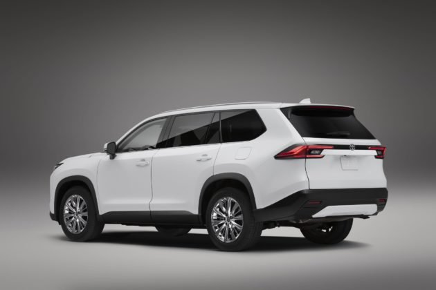 2024-toyota-grandhighlander-windchillpearl-002-scaled-1-630x420.jpg