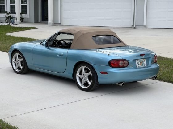 mazda-miata-com-motor-v8-chevrolet-13-560x420.jpg