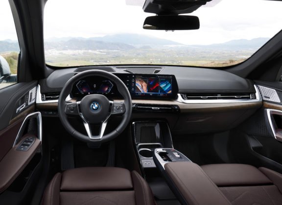p90465729-highres-the-first-ever-bmw-i-576x420.jpg