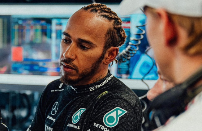 Hamilton diz que quer ‘esquecer’ GP de São Paulo após fraco rendimento da Mercedes