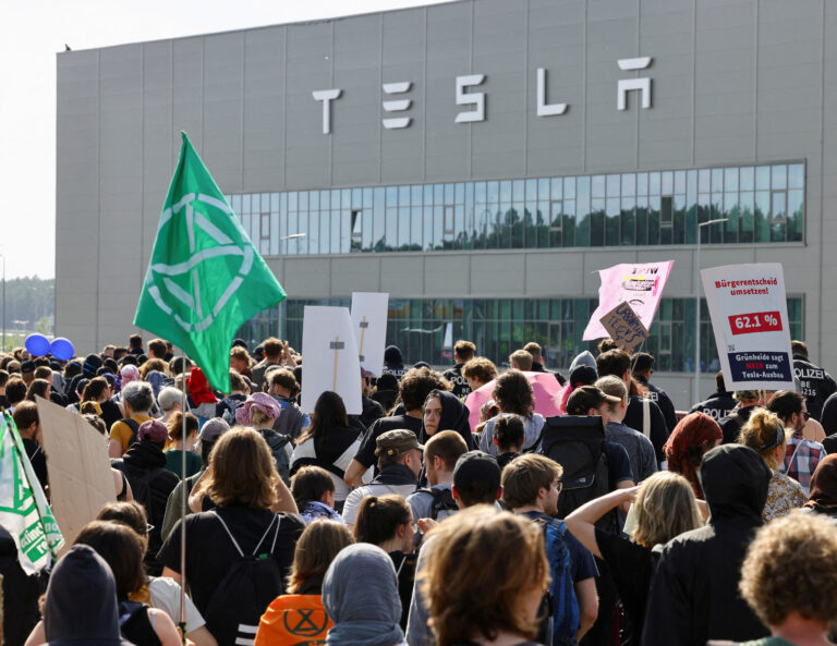 Tesla recebe autorização do conselho para expansão de fábrica na Alemanha