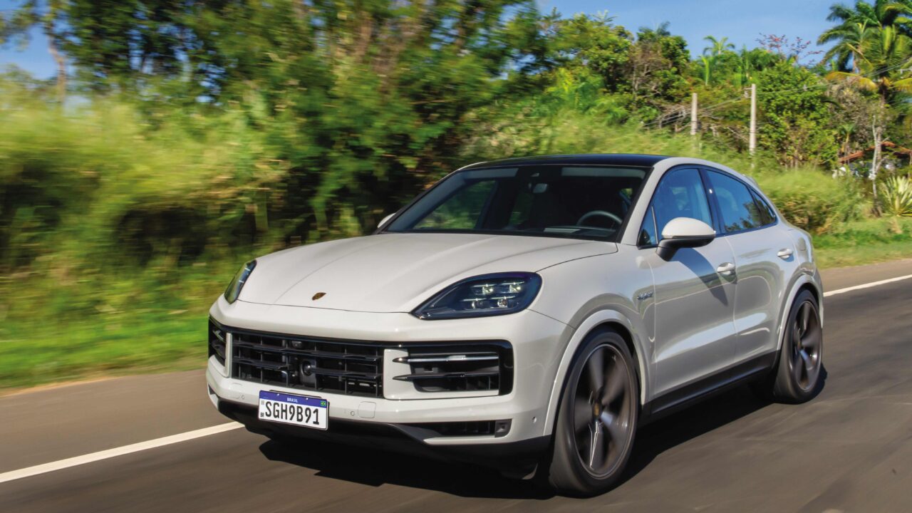 Cayenne E-Hybrid: Porsche mais potente entrega acelerações vertiginosas