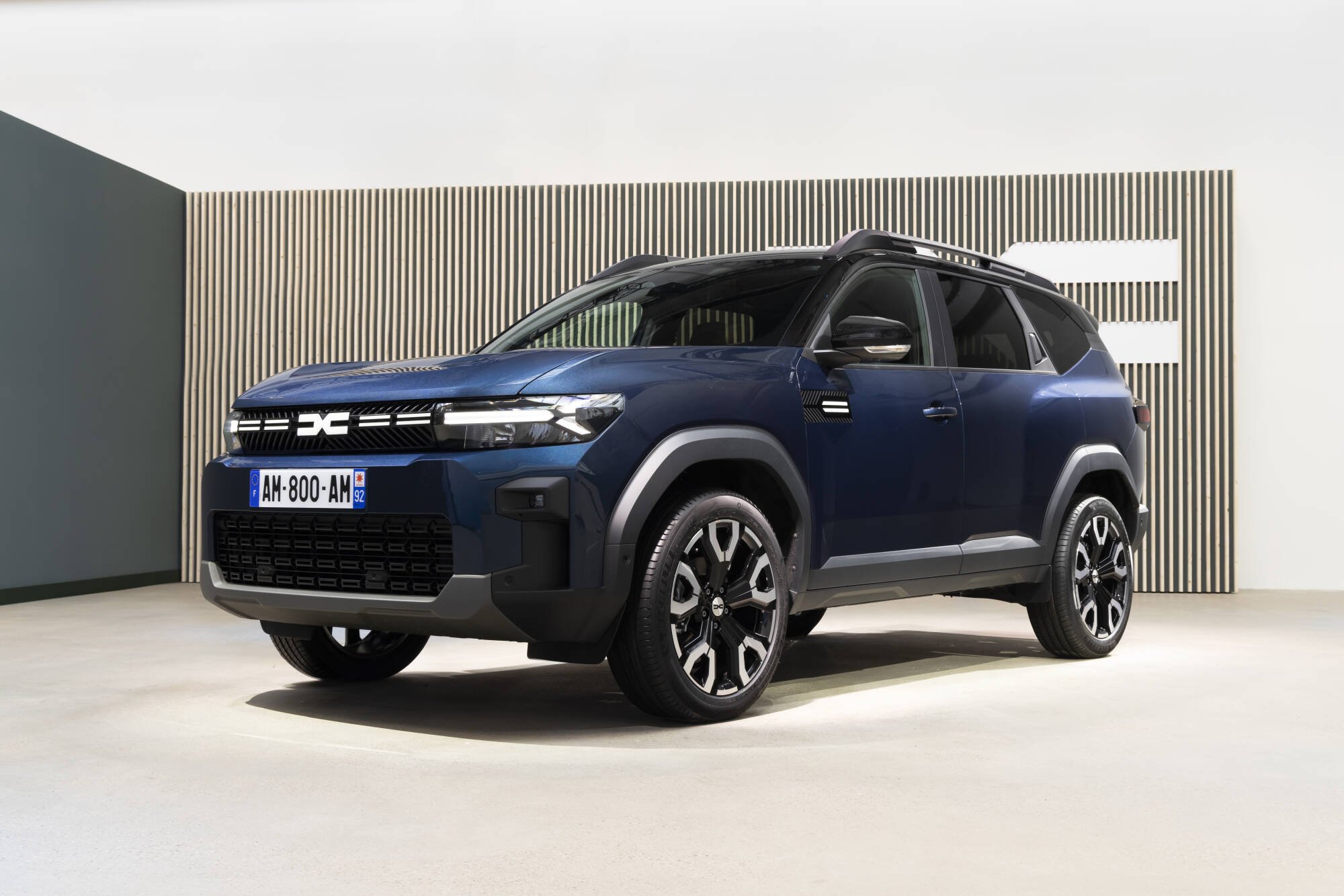 Novo Dacia Bigster 2026 Irm o Maior Do Duster Estreia Sistema H brido 