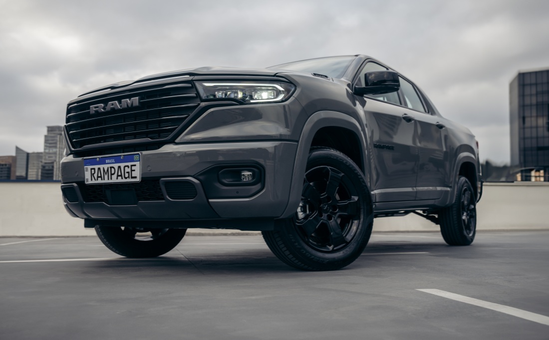 Rampage Laramie 2.2 turbodiesel Night Edition