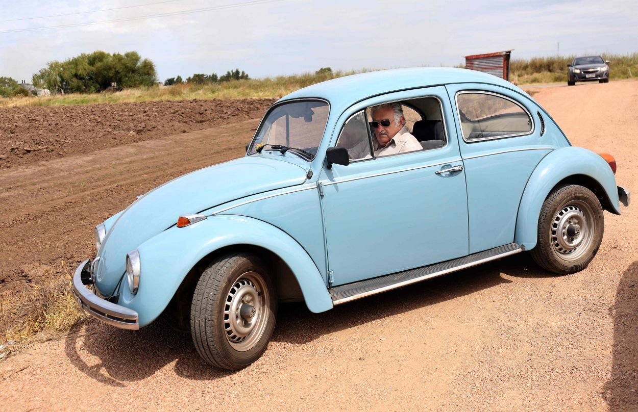 Relembre icônico Fusca azul de Mujica que foi cobiçado até por xeque árabe