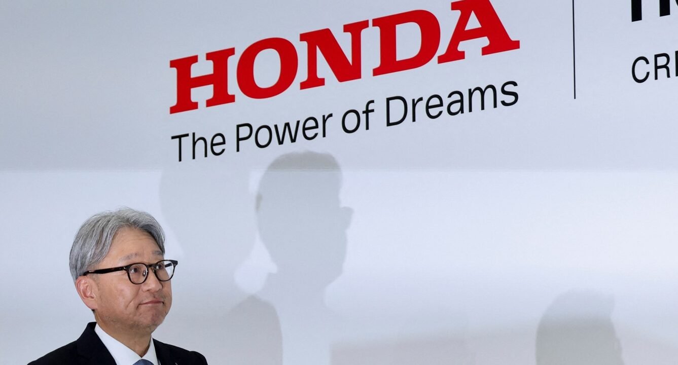 Honda recua na estratégia de veículos elétricos e prevê impulsionar vendas de híbridos